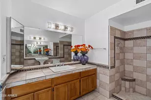 1301 E Canterbury Dr, Phoenix, AZ 85022 - Photo 14