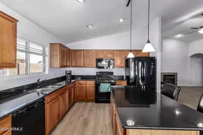 1814 N 108th Avenue, Avondale, AZ 85392 - Photo 10