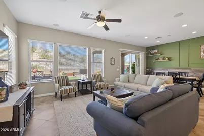 12015 S 185th Avenue, Goodyear, AZ 85338 - Photo 8