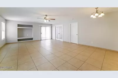 13766 W Elm Street, Surprise, AZ 85374 - Photo 4