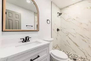1647 W Villa Rita Dr, Phoenix, AZ 85023 - Photo 42