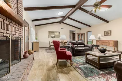 537 E Hackamore Street, Mesa, AZ 85203 - Photo 8