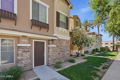 960 W Aspen Way, Gilbert, AZ 85233 - Photo 2