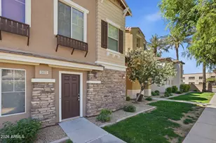 960 W Aspen Way, Gilbert, AZ 85233 - Photo 2