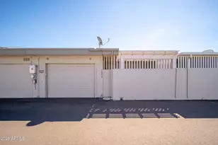 10874 W Coggins Dr, Sun City, AZ 85351 - Photo 18