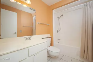 10874 W Coggins Dr, Sun City, AZ 85351 - Photo 12