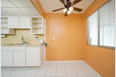 10874 W Coggins Drive, Sun City, AZ 85351 - Photo 16