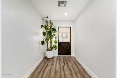 2425 S Extension Road, Mesa, AZ 85210 - Photo 6