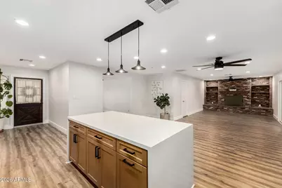 2425 S Extension Road, Mesa, AZ 85210 - Photo 10