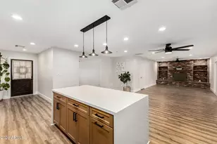 2425 S Extension Rd, Mesa, AZ 85210 - Photo 10