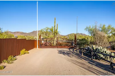 38417 N 16th Street, Phoenix, AZ 85086 - Photo 1