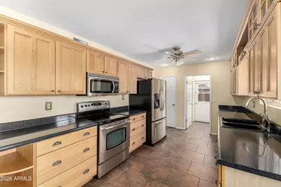 10637 W Caron Drive, Sun City, AZ 85351 - Photo 16