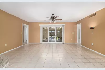 10637 W Caron Drive, Sun City, AZ 85351 - Photo 8