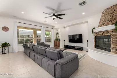 2225 E San Carlos Place, Chandler, AZ 85249 - Photo 6