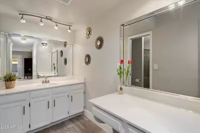 10245 N 34th Place, Phoenix, AZ 85028 - Photo 16