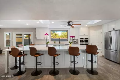 10245 N 34th Place, Phoenix, AZ 85028 - Photo 4