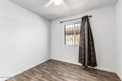 2814 N 55th Avenue, Phoenix, AZ 85035 - Photo 18