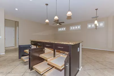 16361 W Willow Creek Lane, Surprise, AZ 85374 - Photo 10