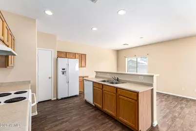 6842 N 81st Drive, Glendale, AZ 85303 - Photo 18