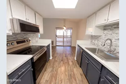 406 E Behrend Drive, Phoenix, AZ 85024 - Photo 2