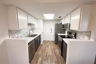 406 E Behrend Dr, Phoenix, AZ 85024 - Photo 20