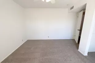 406 E Behrend Dr, Phoenix, AZ 85024 - Photo 12