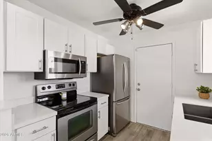 4208 E Carson Rd, Phoenix, AZ 85042 - Photo 10