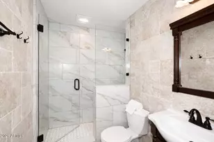 7541 N 35th Dr, Phoenix, AZ 85051 - Photo 10