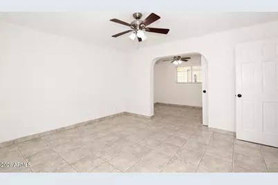 7541 N 35th Drive, Phoenix, AZ 85051 - Photo 8