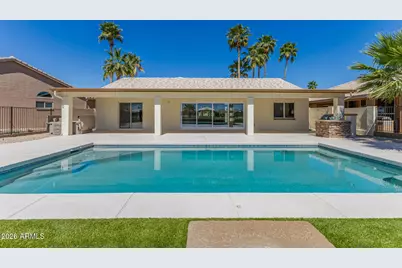 15055 W Catalina Drive, Goodyear, AZ 85395 - Photo 16