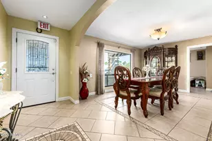 11051 N 44th Ct, Phoenix, AZ 85028 - Photo 6