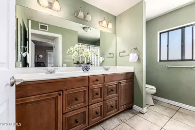 11051 N 44th Court, Phoenix, AZ 85028 - Photo 18