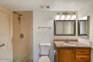 7970 E Camelback Rd, Scottsdale, AZ 85251 - Photo 16