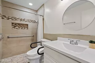 2045 W Corrine Dr, Phoenix, AZ 85029 - Photo 18