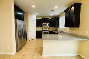 1382 S Ponderosa Dr, Gilbert, AZ 85296 - Photo 2