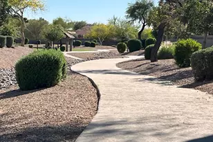 7439 W Crest Ln, Glendale, AZ 85310 - Photo 4