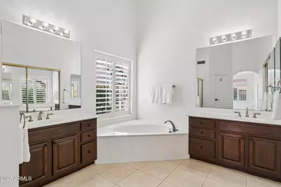 5637 E Beverly Lane, Scottsdale, AZ 85254 - Photo 18