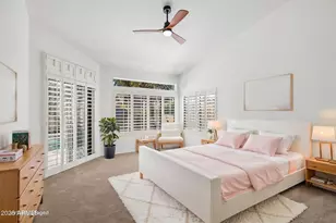 5637 E Beverly Ln, Scottsdale, AZ 85254 - Photo 2