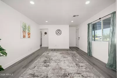 3030 N 38th Drive, Phoenix, AZ 85019 - Photo 6