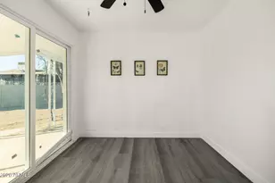 3030 N 38th Dr, Phoenix, AZ 85019 - Photo 20