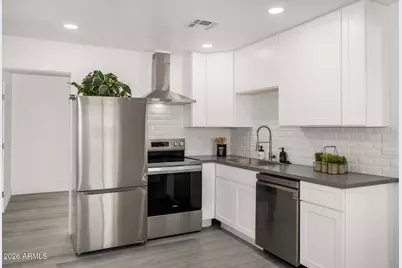 3030 N 38th Drive, Phoenix, AZ 85019 - Photo 14