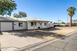 3030 N 38th Dr, Phoenix, AZ 85019 - Photo 4