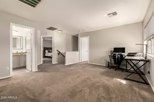 3102 W Zachary Dr, Phoenix, AZ 85027 - Photo 12