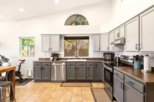 2053 S Red Rock Ct, Gilbert, AZ 85295 - Photo 14