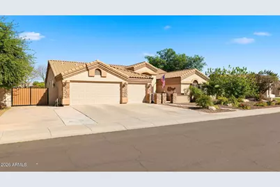 2053 S Red Rock Court, Gilbert, AZ 85295 - Photo 2