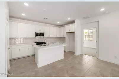 5584 N 205th Lane, Buckeye, AZ 85396 - Photo 6