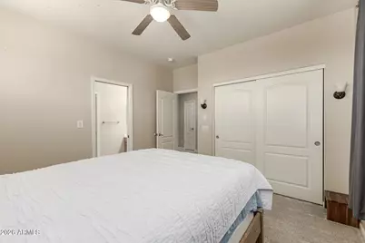 25202 N 41st Drive, Phoenix, AZ 85083 - Photo 28