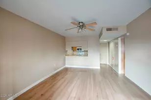 3033 E Devonshire Ave, Phoenix, AZ 85016 - Photo 1