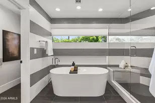 5231 N 42nd Pl, Phoenix, AZ 85018 - Photo 20