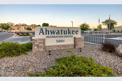 12285 S Shoshoni Drive S, Phoenix, AZ 85044 - Photo 4